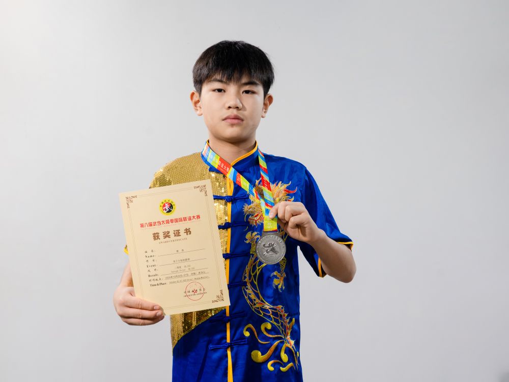 男子地躺拳二等奖·樊勇