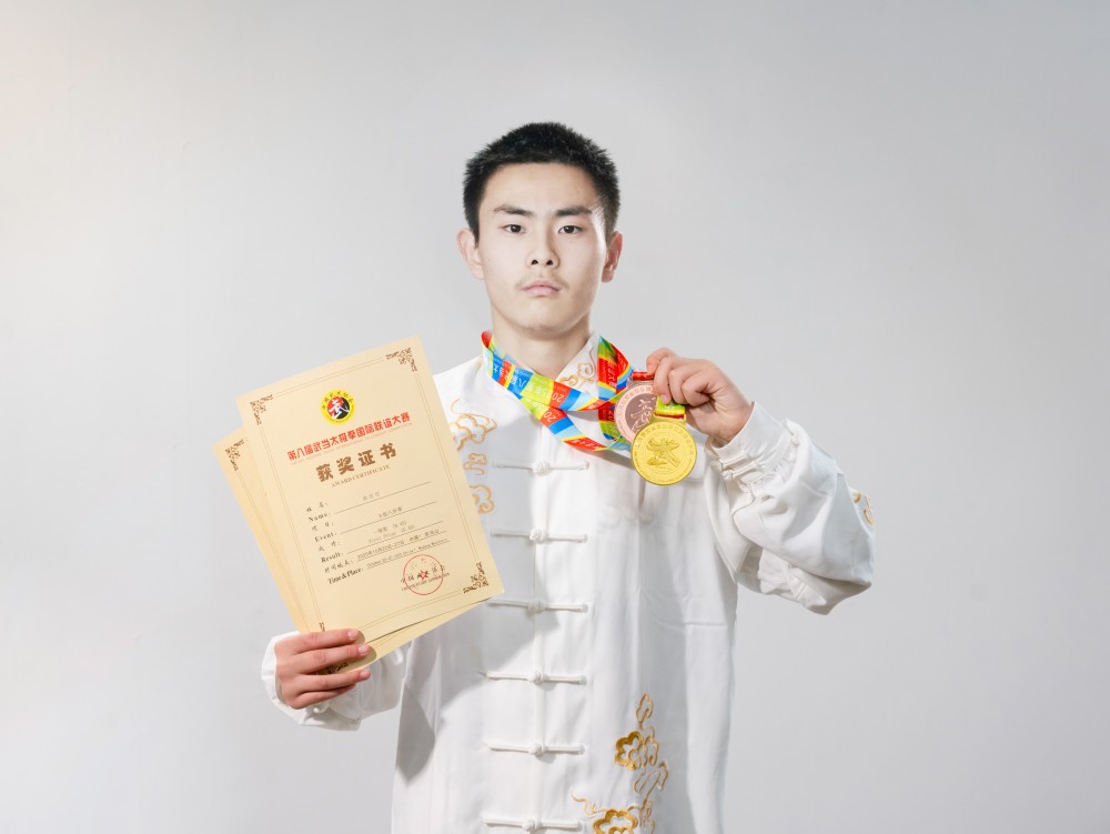 男子八卦掌一等奖·曲世伦